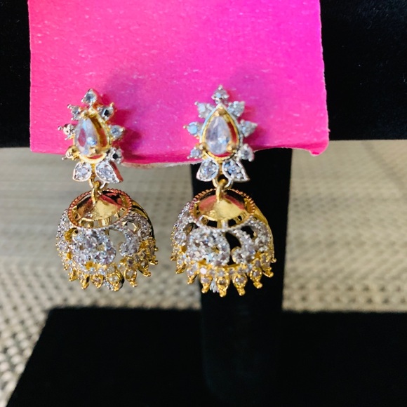 Small size jhumki with color stones - Picture 6 of 8